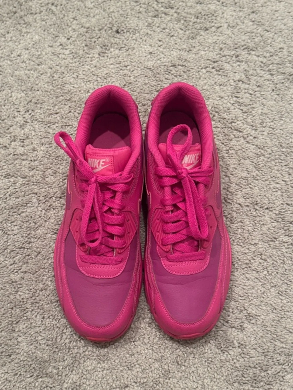 Nike Women’s/Big Kid Hot Pink Air Max Sneakers
